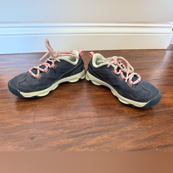 Merrell Chameleon Navy and Pink Low Hiking Shoes-Size 12 - Picture 7 of 13